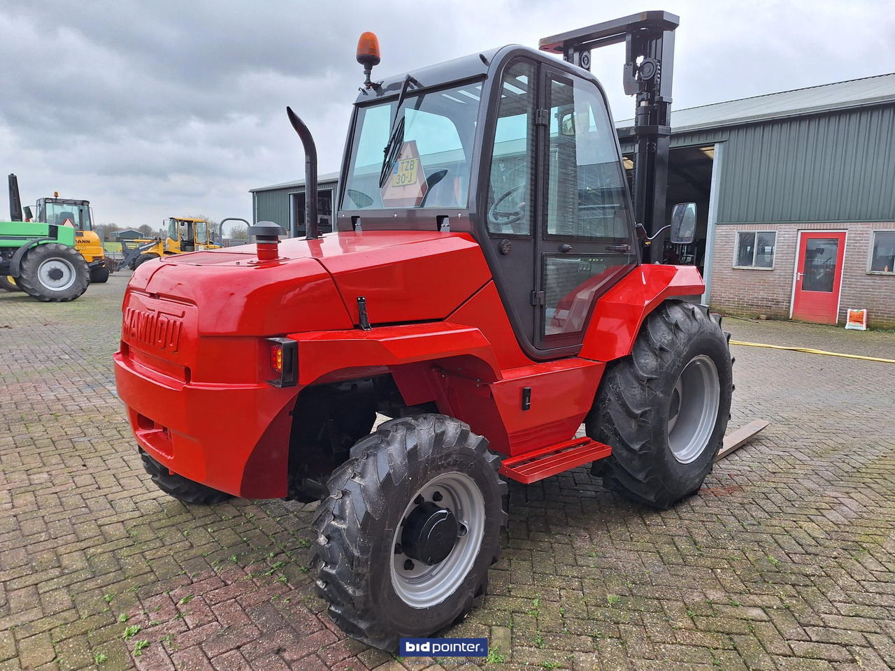 Leasing of  Manitou 30-4   4x4 Manitou 30-4   4x4: picture 6 Leasing of  Manitou 30-4   4x4 Manitou 30-4   4x4: picture 6