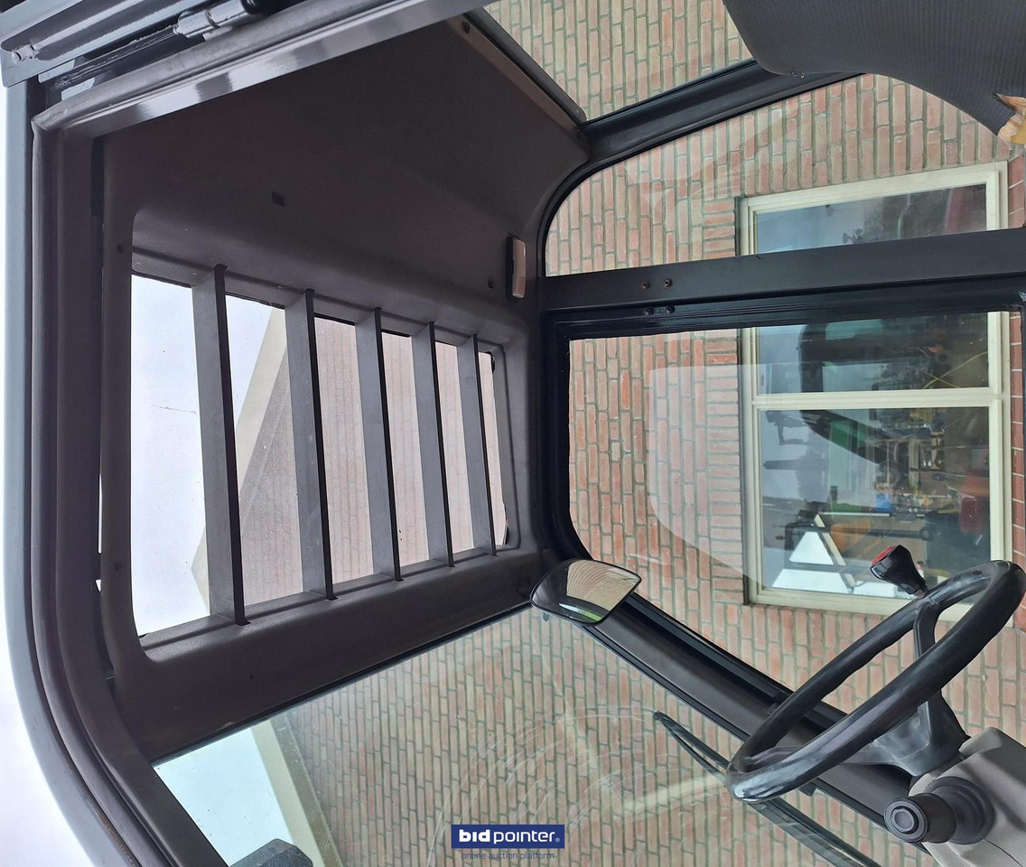 Leasing of  Manitou 30-4   4x4 Manitou 30-4   4x4: picture 12 Leasing of  Manitou 30-4   4x4 Manitou 30-4   4x4: picture 12