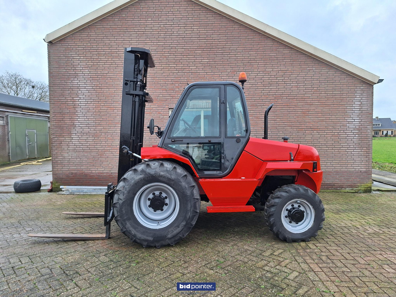 Manitou 30-4   4x4 - Diesel forklift: picture 2 Manitou 30-4   4x4 - Diesel forklift: picture 2