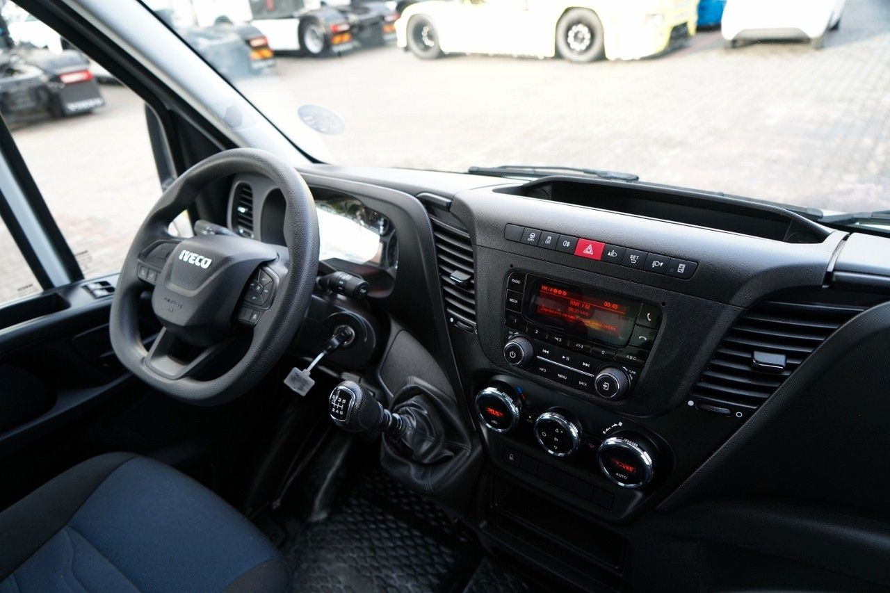 Refrigerated van Iveco DAILY 35-160 / KONTENER 4,2 M    / WINDA  / BLIŹ: picture 29