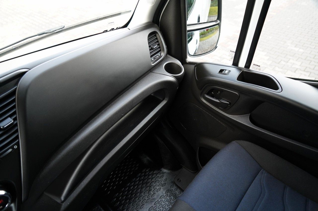 Refrigerated van Iveco DAILY 35-160 / KONTENER 4,2 M    / WINDA  / BLIŹ: picture 33