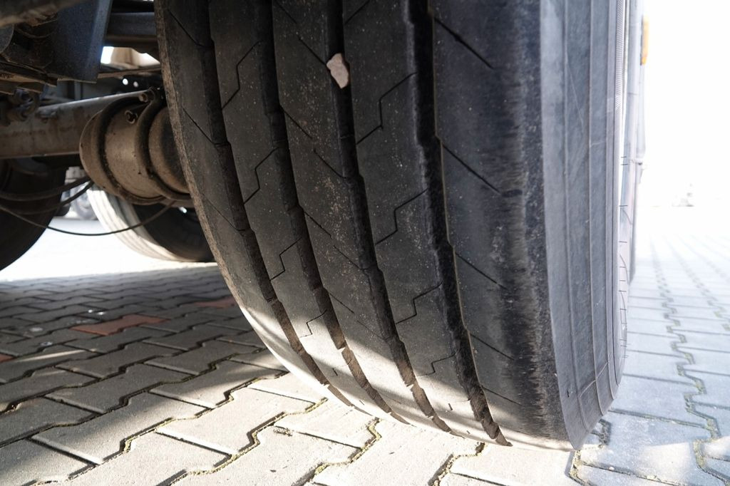 Tank semi-trailer Lag CYSTERNA DO PALIWA / 36200 L / 4 KOMORY Lag CYSTERNA DO PALIWA / 36200 L / 4 KOMORY: picture 10 Tank semi-trailer Lag CYSTERNA DO PALIWA / 36200 L / 4 KOMORY Lag CYSTERNA DO PALIWA / 36200 L / 4 KOMORY: picture 10