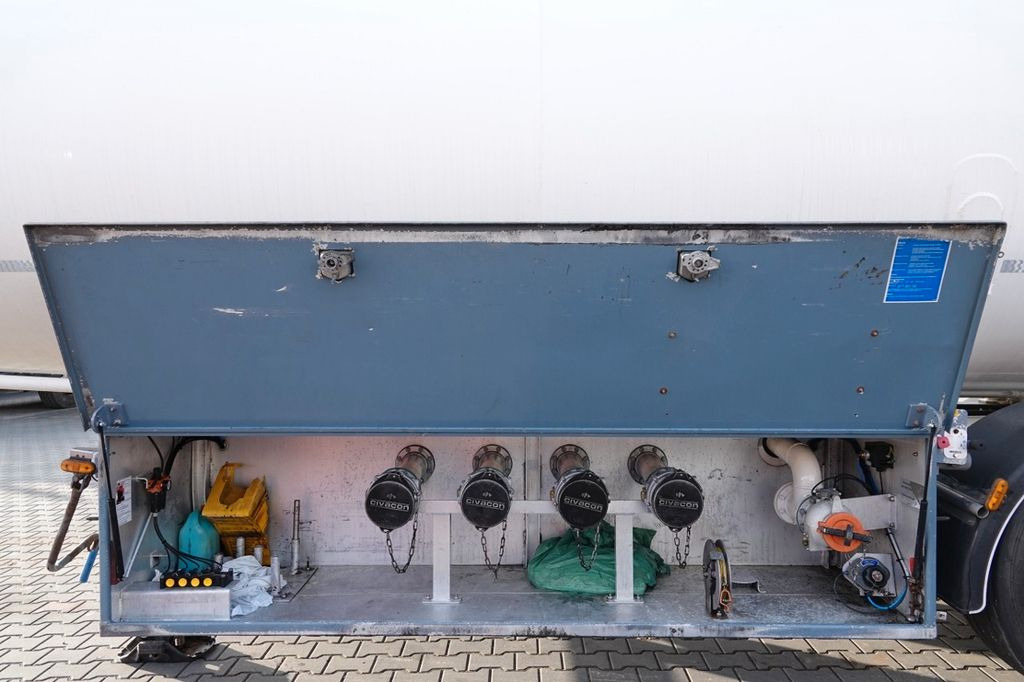 Tank semi-trailer Lag CYSTERNA DO PALIWA / 36200 L / 4 KOMORY Lag CYSTERNA DO PALIWA / 36200 L / 4 KOMORY: picture 12 Tank semi-trailer Lag CYSTERNA DO PALIWA / 36200 L / 4 KOMORY Lag CYSTERNA DO PALIWA / 36200 L / 4 KOMORY: picture 12