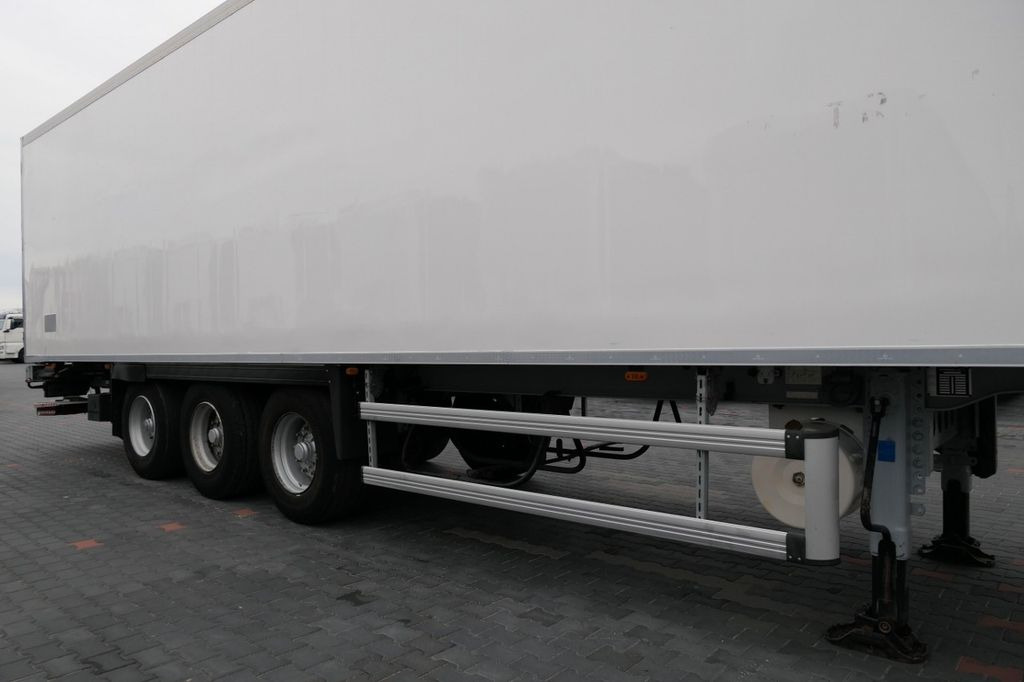 Leasing of LeciTrailer FRAPPA / CHŁODNIA / CARRIER VECTOR 1850 / WINDA  LeciTrailer FRAPPA / CHŁODNIA / CARRIER VECTOR 1850 / WINDA: picture 8