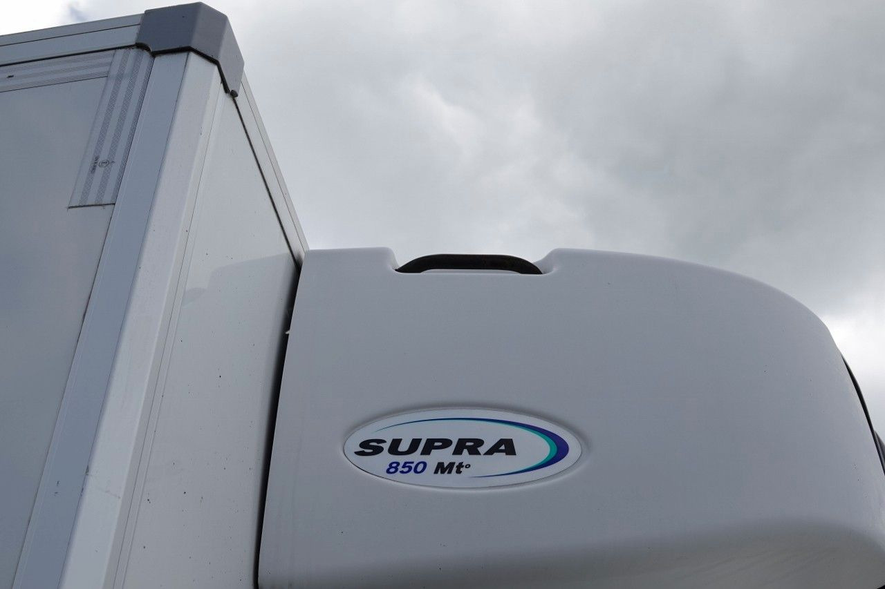 Refrigerator truck Renault D 16 260 / 4X2 / REFRIDGERATOR - 6,8 M / BI TEMP: picture 19