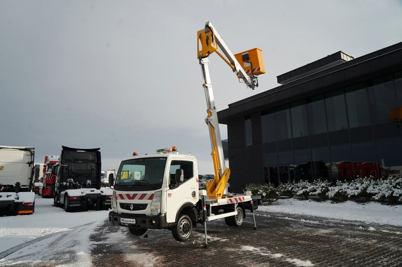 Renault MAXITY 120 dxi / ZWYŻKA 20 METRÓW / PODNOŚNIK KO - Truck mounted aerial platform: picture 2 Renault MAXITY 120 dxi / ZWYŻKA 20 METRÓW / PODNOŚNIK KO - Truck mounted aerial platform: picture 2