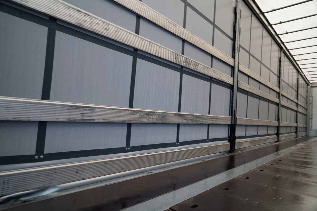 Curtainsider semi-trailer Schmitz Cargobull FIRANKA / STANDARD / MULDA DO STALI - 9 M / DACH: picture 15 Curtainsider semi-trailer Schmitz Cargobull FIRANKA / STANDARD / MULDA DO STALI - 9 M / DACH: picture 15