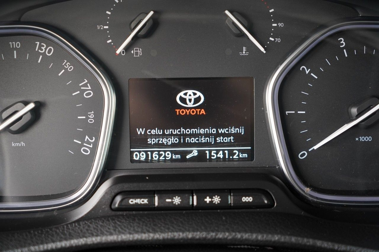 Small van Toyota PROACE / FURGON / BLASZAK / 2.0 D / ZABUDOWA: picture 19 Small van Toyota PROACE / FURGON / BLASZAK / 2.0 D / ZABUDOWA: picture 19