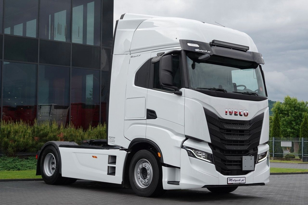 Iveco S-WAY / 530 / RETARDER / I-PARK COOL / 2022 ROK - Tractor unit: picture 1 Iveco S-WAY / 530 / RETARDER / I-PARK COOL / 2022 ROK - Tractor unit: picture 1