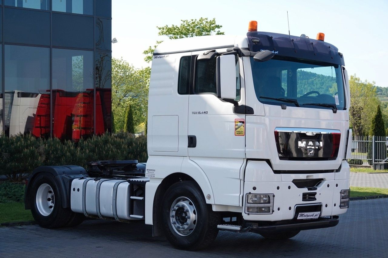MAN TGX 18.440 / RETARDER / EURO 5 / EEV / NISKA KA MAN TGX 18.440 / RETARDER / EURO 5 / EEV / NISKA KA - Tractor unit: picture 2 MAN TGX 18.440 / RETARDER / EURO 5 / EEV / NISKA KA MAN TGX 18.440 / RETARDER / EURO 5 / EEV / NISKA KA - Tractor unit: picture 2