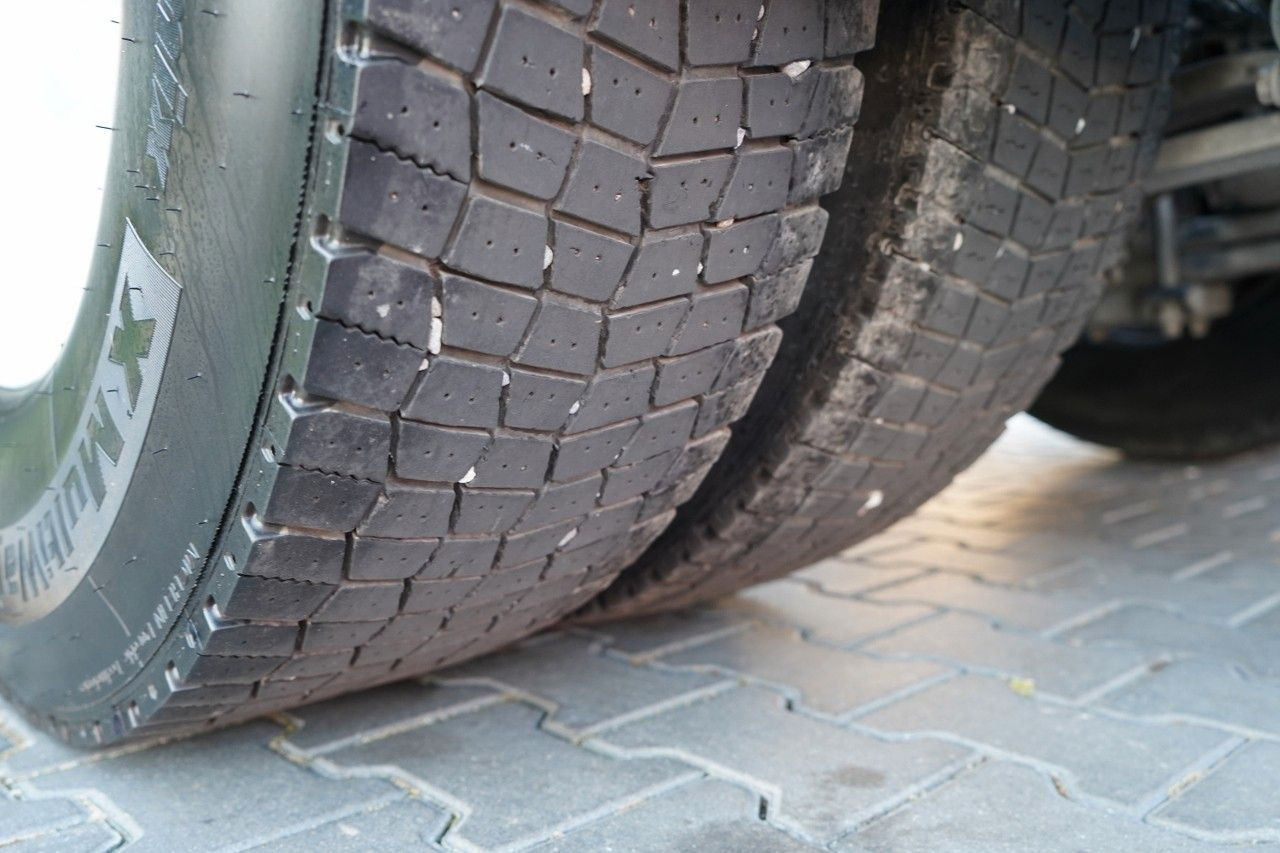 Tractor unit Renault T 440 / NISKA KABINA / ALUFELGI / SPROWADZONY /: picture 14