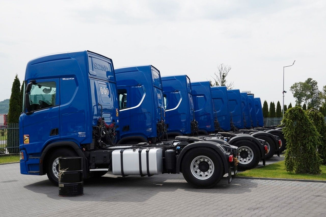 Scania R 450 / RETARDER / HYDRAULIKA / ALUFELGI / I-PAR - Tractor unit: picture 2 Scania R 450 / RETARDER / HYDRAULIKA / ALUFELGI / I-PAR - Tractor unit: picture 2