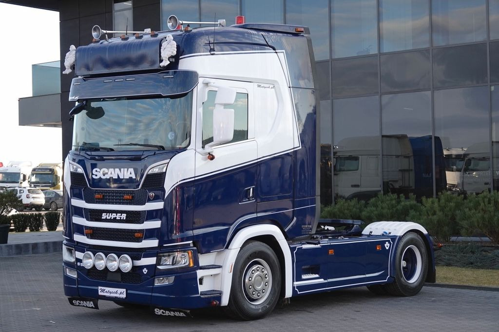 Scania S 580 / V8 / RETARDER / FULL AIRMATIC / I-PARK C - Tractor unit: picture 2 Scania S 580 / V8 / RETARDER / FULL AIRMATIC / I-PARK C - Tractor unit: picture 2
