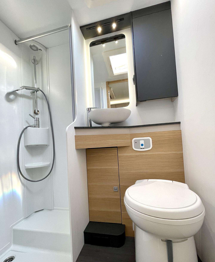 Leasing of Adria Coral XL 650DK Adria Coral XL 650DK: picture 10