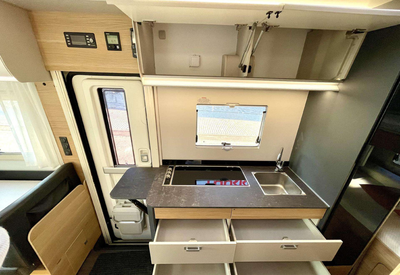 Leasing of Adria Coral XL 650DK Adria Coral XL 650DK: picture 7