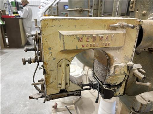 Medway 150 Sack stitcher machine - Packaging machinery: picture 3 Medway 150 Sack stitcher machine - Packaging machinery: picture 3