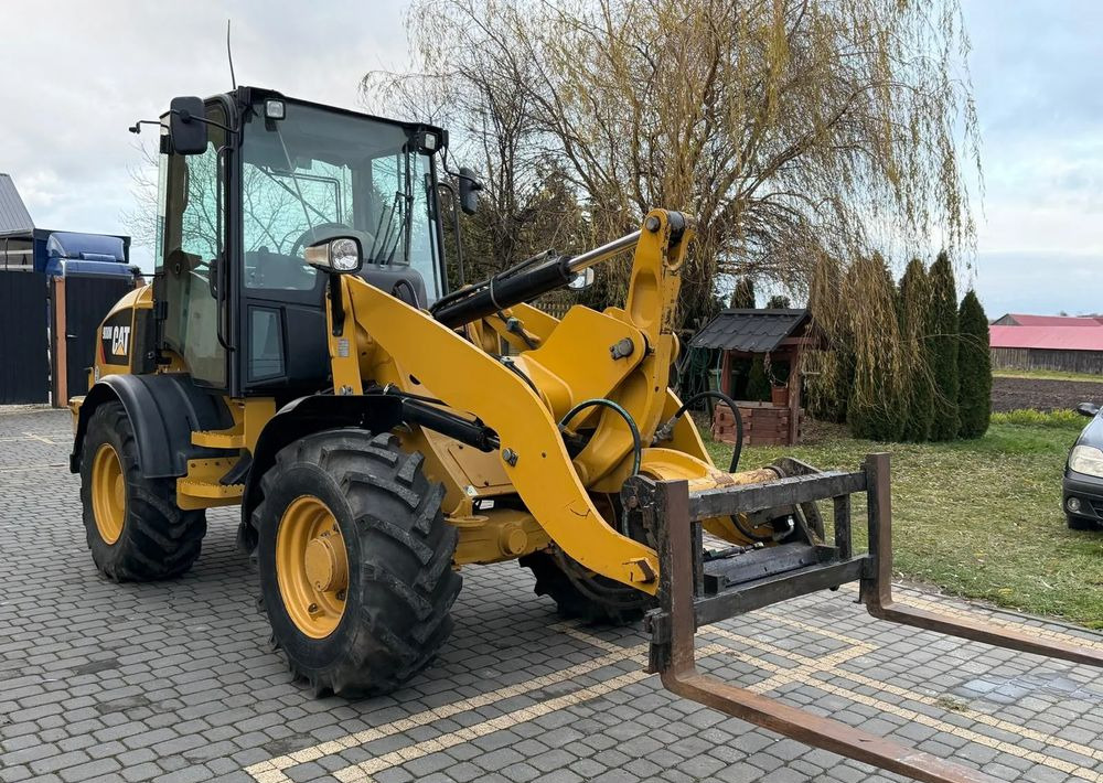Caterpillar CAT 908M / SPROWADZONA / ŁYŻKA SZCZĘKA + WIDŁY / / 2017R / W ORGINALE / Z NIEMIEC / 1 WŁAŚCICIEL/ - Wheel loader: picture 3 Caterpillar CAT 908M / SPROWADZONA / ŁYŻKA SZCZĘKA + WIDŁY / / 2017R / W ORGINALE / Z NIEMIEC / 1 WŁAŚCICIEL/ - Wheel loader: picture 3