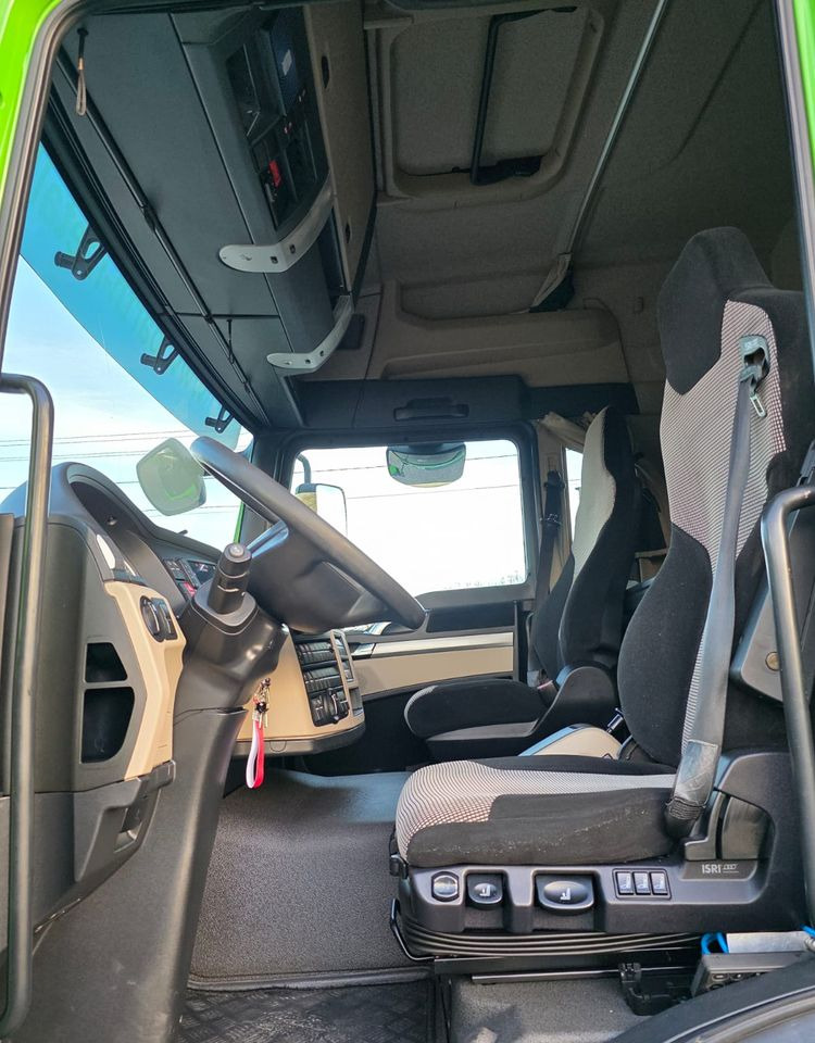 Refrigerator truck MAN TGM 18.320 / 18.290 / 15.290 / IZOTERMA / WINDA / 19PALET / E6 / 08.2018 / LIFT / SPROWADZONY / AUTOMAT / SYPIALKA / PIERWSZY WŁAŚCICIEL / BOCZNE DRZWI / STAN BARDZO DOBRY: picture 20 Refrigerator truck MAN TGM 18.320 / 18.290 / 15.290 / IZOTERMA / WINDA / 19PALET / E6 / 08.2018 / LIFT / SPROWADZONY / AUTOMAT / SYPIALKA / PIERWSZY WŁAŚCICIEL / BOCZNE DRZWI / STAN BARDZO DOBRY: picture 20