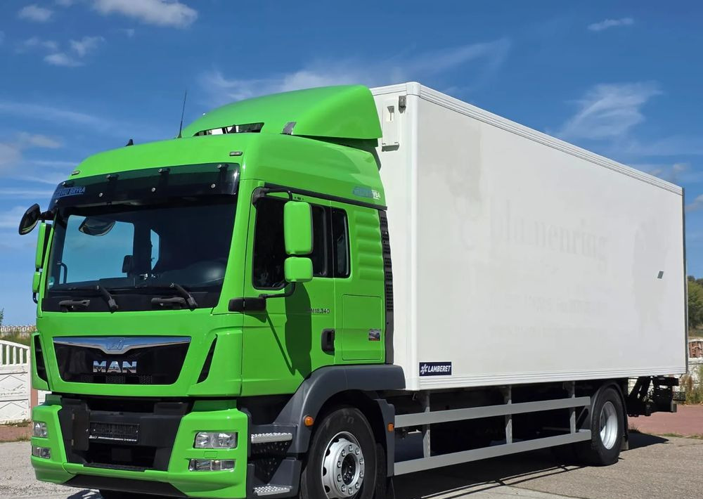 MAN TGM 18.340 / 18.290 / 15.290 / IZOTERMA / WINDA / 19PALET /E6 / SPROWADZONY / AUTOMAT / SYPIALKA / PIERWSZY WŁAŚCICIEL / BOCZNE DRZWI / STAN BARDZO DOBRY - Refrigerator truck: picture 2 MAN TGM 18.340 / 18.290 / 15.290 / IZOTERMA / WINDA / 19PALET /E6 / SPROWADZONY / AUTOMAT / SYPIALKA / PIERWSZY WŁAŚCICIEL / BOCZNE DRZWI / STAN BARDZO DOBRY - Refrigerator truck: picture 2