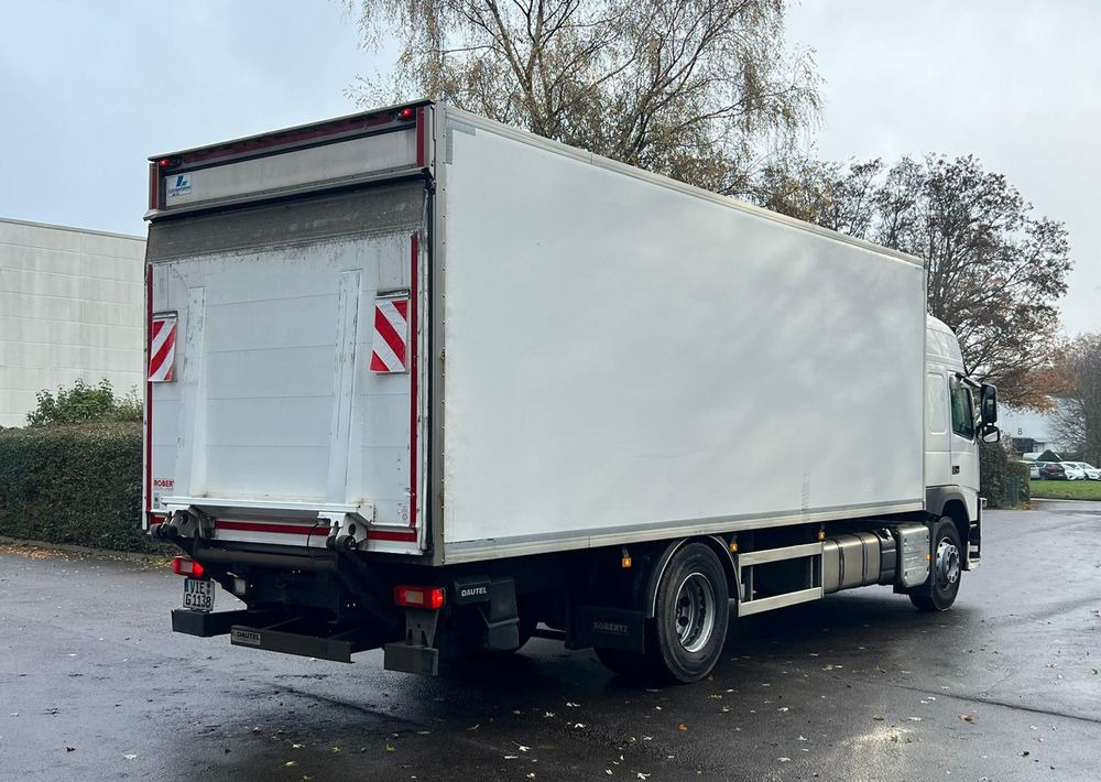 Volvo FM 340 / IZOTERMA / WINDA / SPROWADZONY / 18 PALET / 10.2017 / E6 / STAN BARDZO DOBRY - Refrigerator truck: picture 3 Volvo FM 340 / IZOTERMA / WINDA / SPROWADZONY / 18 PALET / 10.2017 / E6 / STAN BARDZO DOBRY - Refrigerator truck: picture 3