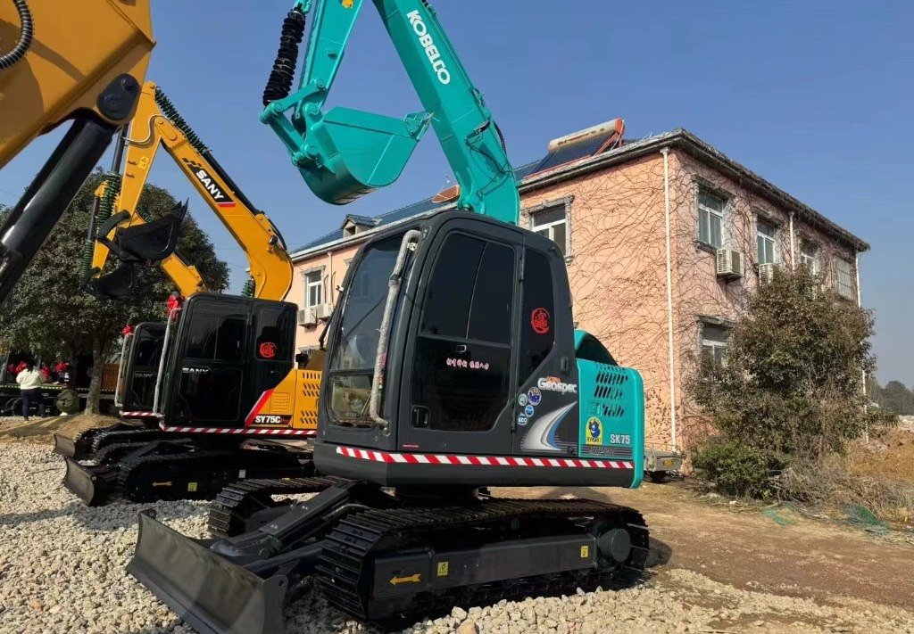Kobelco SK 75 KOBELCO SK75-8 - Mini excavator: picture 1 Kobelco SK 75 KOBELCO SK75-8 - Mini excavator: picture 1