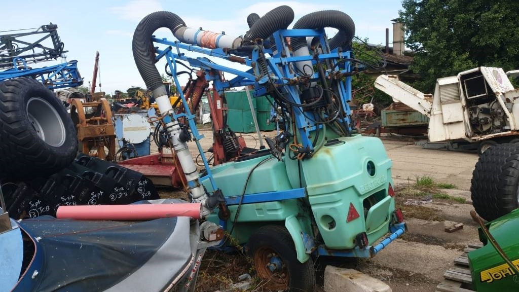 Berthoud Winair 1500 - Trailed sprayer: picture 2 Berthoud Winair 1500 - Trailed sprayer: picture 2