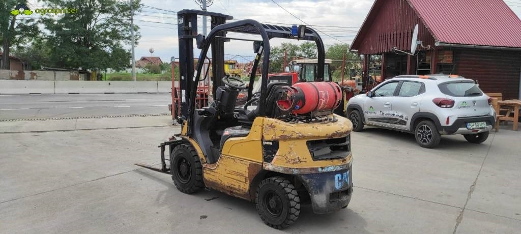 CAT GP 25 N - LPG forklift: picture 4 CAT GP 25 N - LPG forklift: picture 4