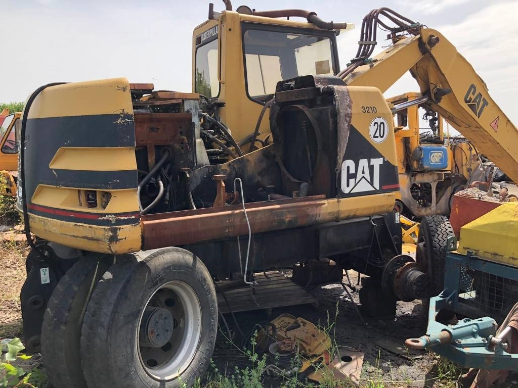 CAT M 312 FOR PARTS - Wheel excavator: picture 5 CAT M 312 FOR PARTS - Wheel excavator: picture 5