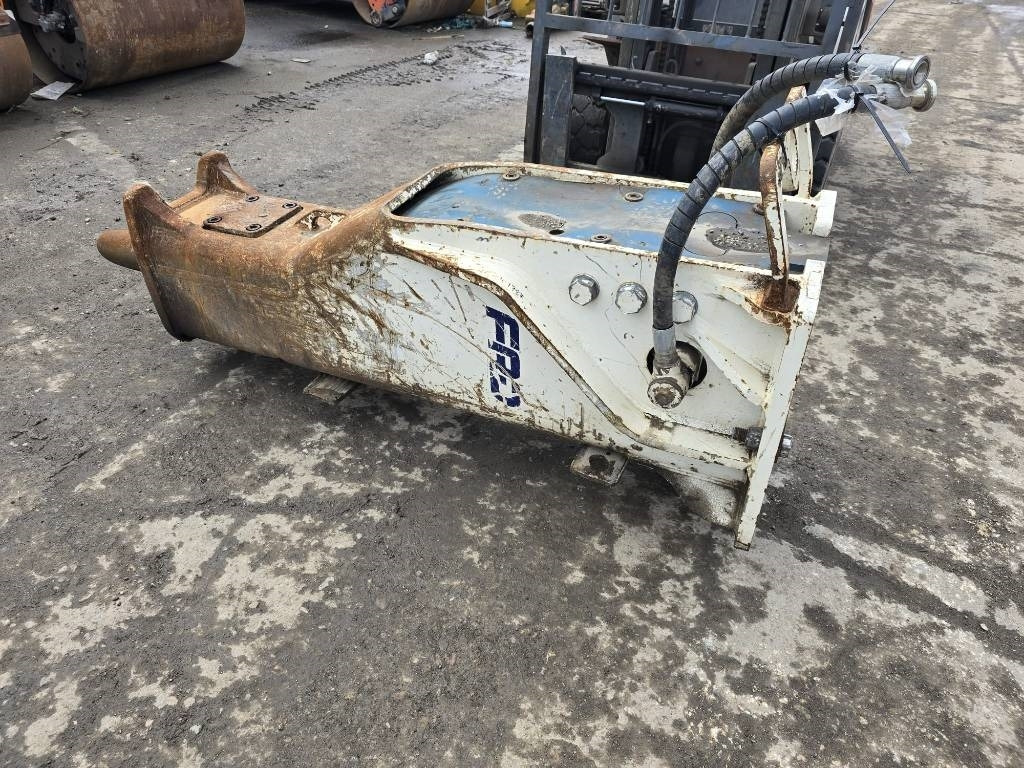 Furukawa FRD - Hydraulic hammer for Construction machinery: picture 1 Furukawa FRD - Hydraulic hammer for Construction machinery: picture 1