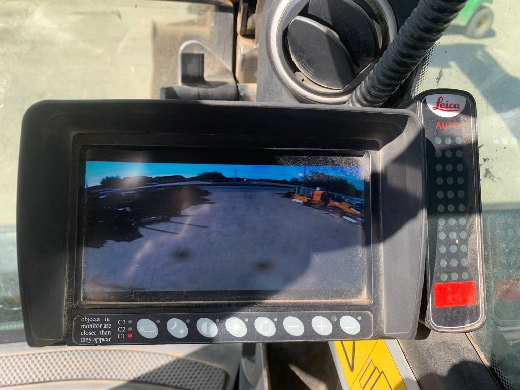 Leasing of JCB JS 145 W+Engcon Rototilt+Sistem Laser 2D Leica Ico  JCB JS 145 W+Engcon Rototilt+Sistem Laser 2D Leica Ico: picture 17 Leasing of JCB JS 145 W+Engcon Rototilt+Sistem Laser 2D Leica Ico  JCB JS 145 W+Engcon Rototilt+Sistem Laser 2D Leica Ico: picture 17