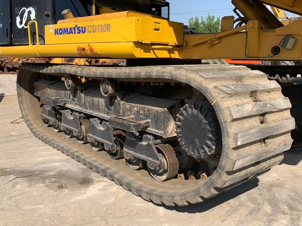 Komatsu CD 110 R-1 - Crawler dumper: picture 4 Komatsu CD 110 R-1 - Crawler dumper: picture 4