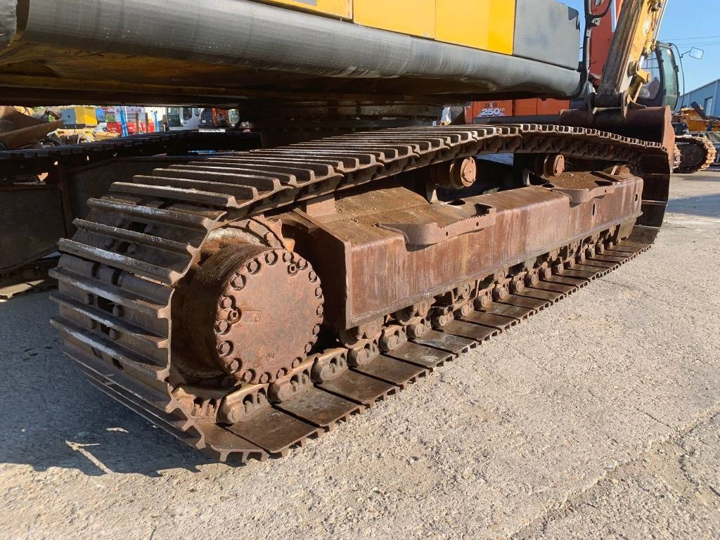 Crawler excavator Komatsu PC 240 NLC-6K: picture 8