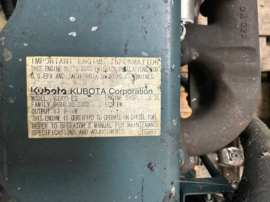 Kubota V3300-ES ENGINE - Engine for Construction machinery: picture 2 Kubota V3300-ES ENGINE - Engine for Construction machinery: picture 2