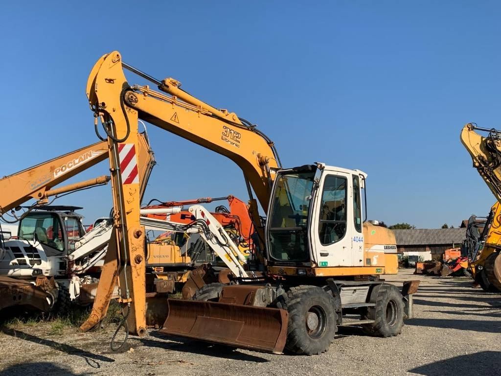 Liebherr A 312 - Wheel excavator: picture 1 Liebherr A 312 - Wheel excavator: picture 1