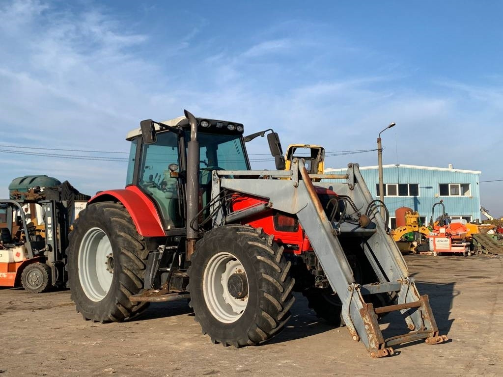 Massey Ferguson MF7485 - Farm tractor: picture 4 Massey Ferguson MF7485 - Farm tractor: picture 4