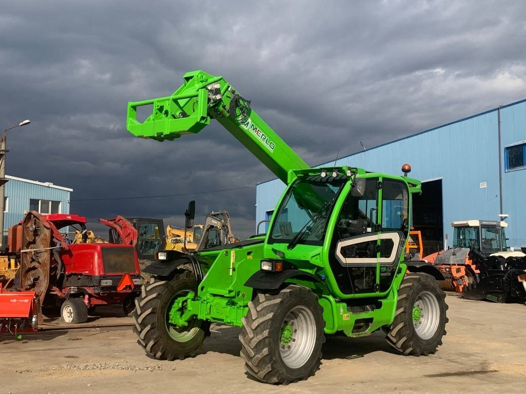 Merlo TF 42.7 CS-140 - Telescopic handler: picture 5 Merlo TF 42.7 CS-140 - Telescopic handler: picture 5
