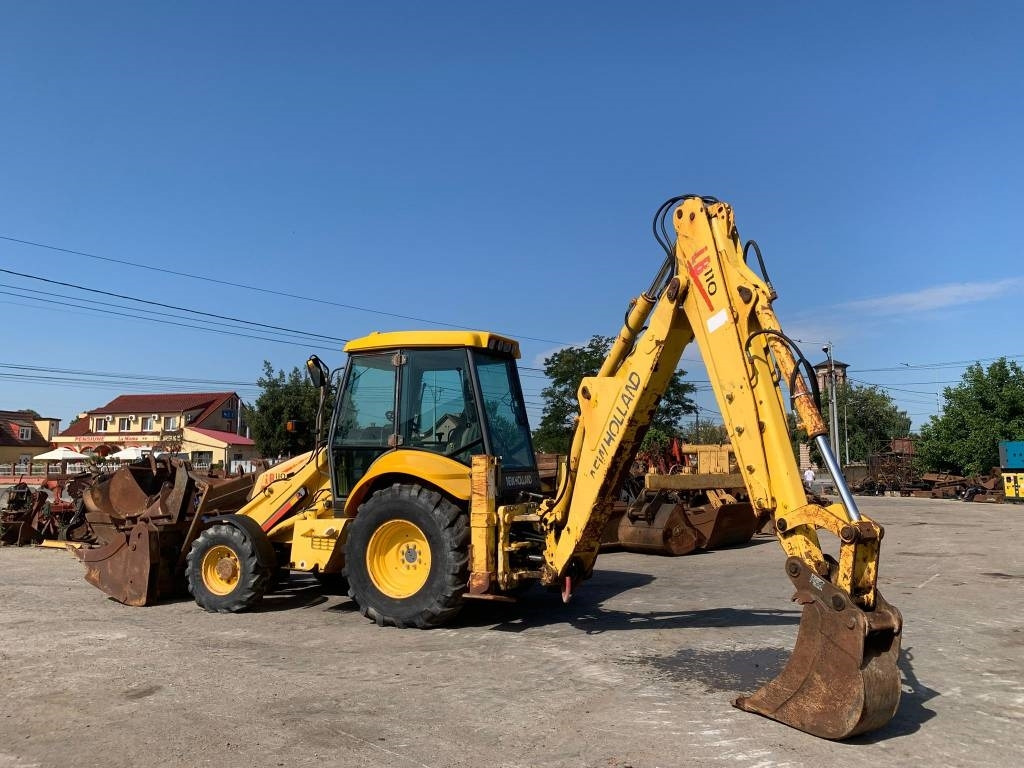 New Holland LB 110-4 PT - Backhoe loader: picture 3 New Holland LB 110-4 PT - Backhoe loader: picture 3