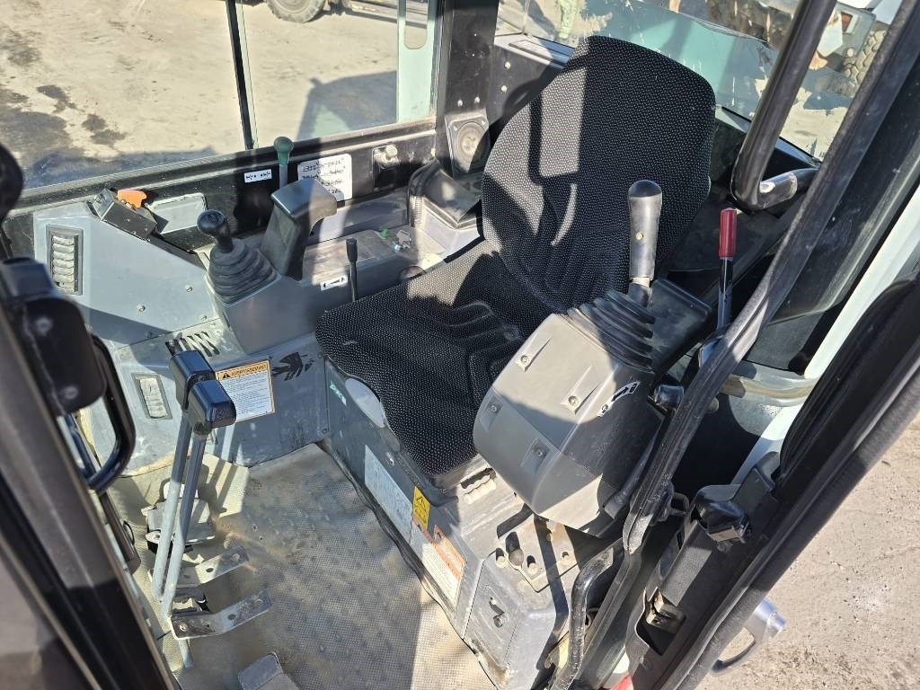 Takeuchi TB 23 R - Mini excavator: picture 4 Takeuchi TB 23 R - Mini excavator: picture 4