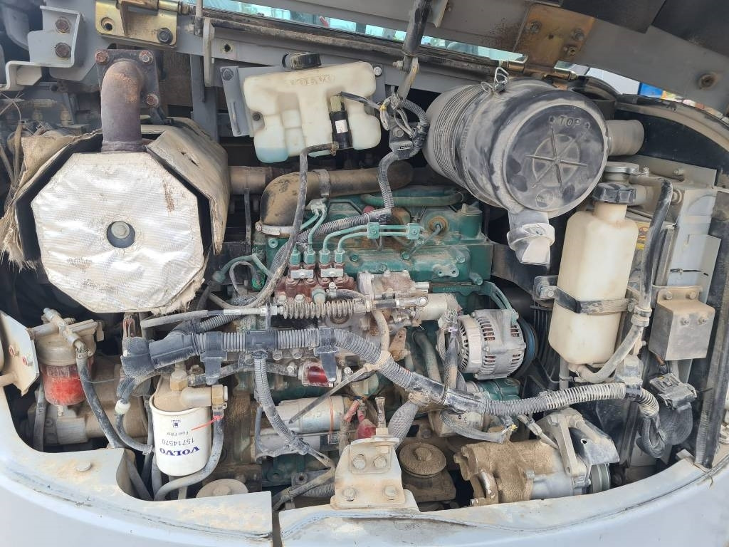 Mini excavator Volvo ECR 58 D: picture 6