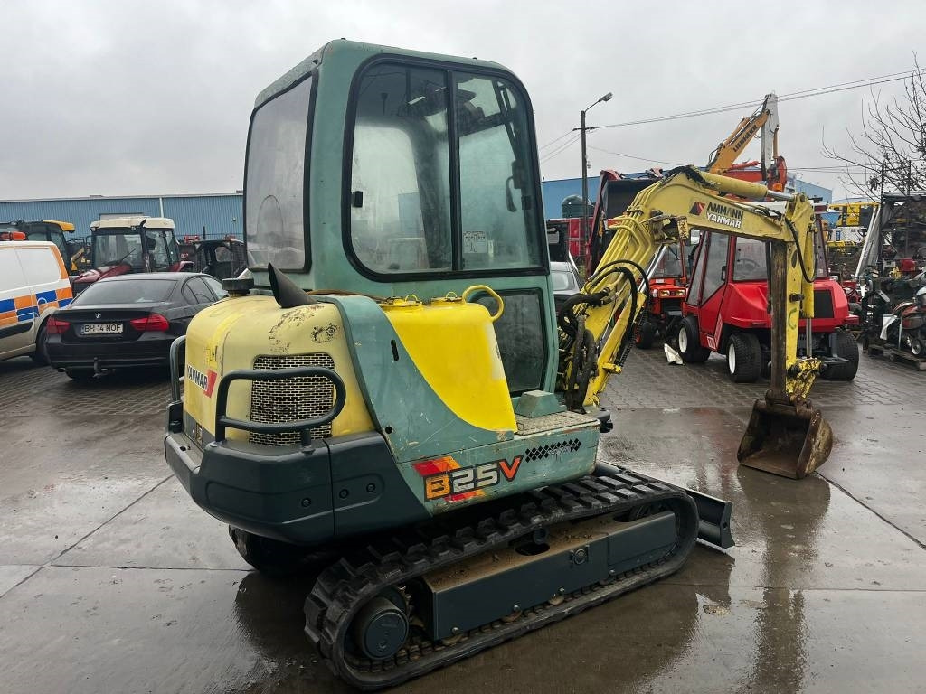 Yanmar B 25 V - Mini excavator: picture 3 Yanmar B 25 V - Mini excavator: picture 3