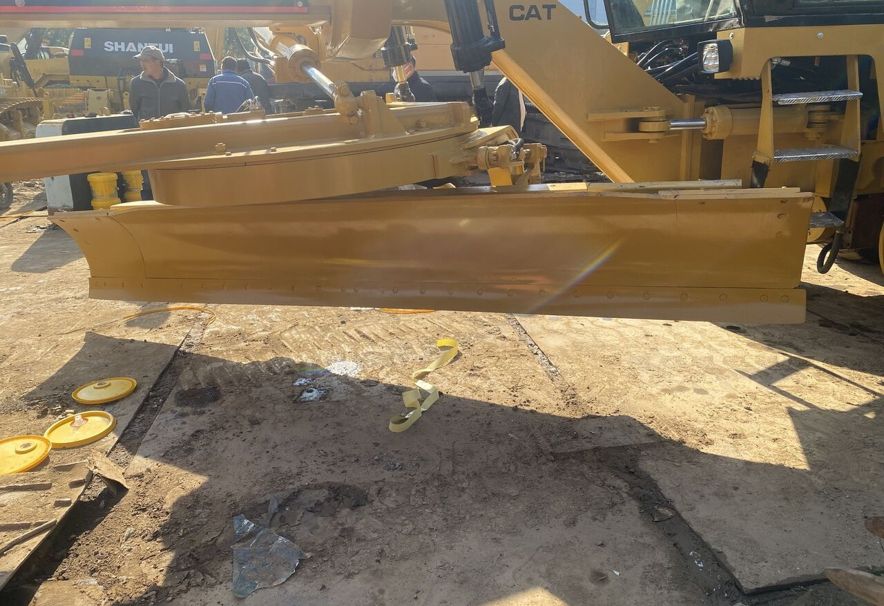 Caterpillar 140H - Grader: picture 3 Caterpillar 140H - Grader: picture 3