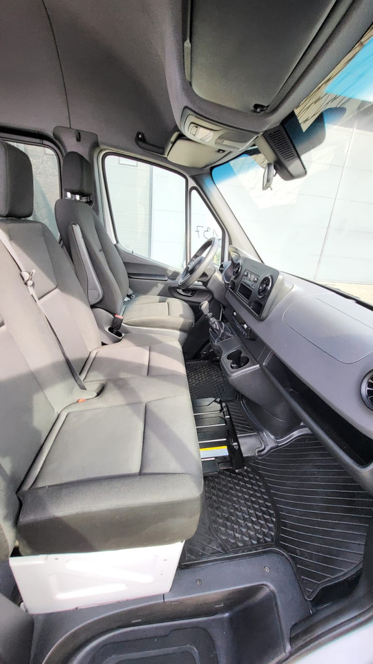 Passenger van Mercedes-Benz Sprinter 316 CDI - places: picture 7