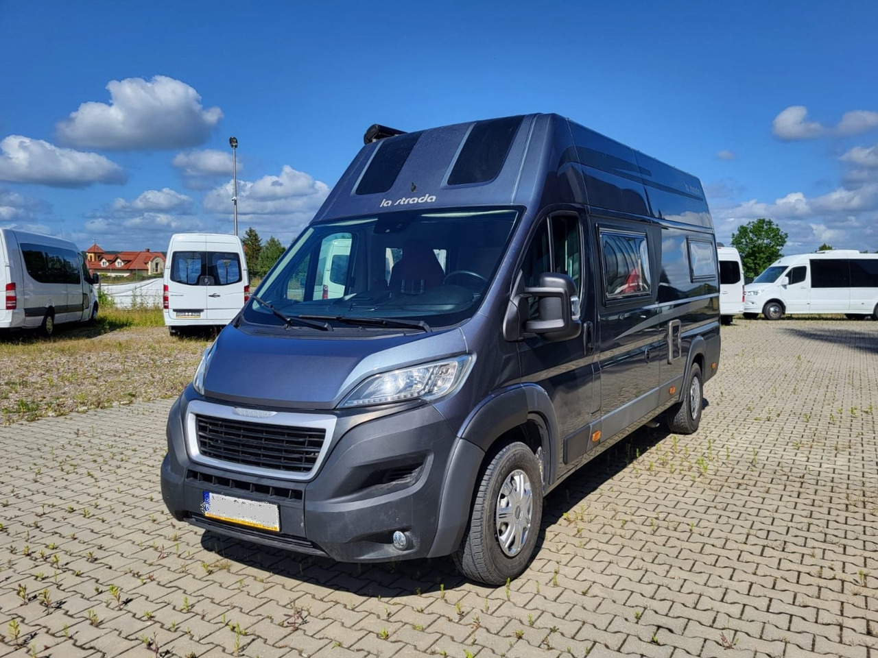 Peugeot Boxer - Camper van: picture 2 Peugeot Boxer - Camper van: picture 2