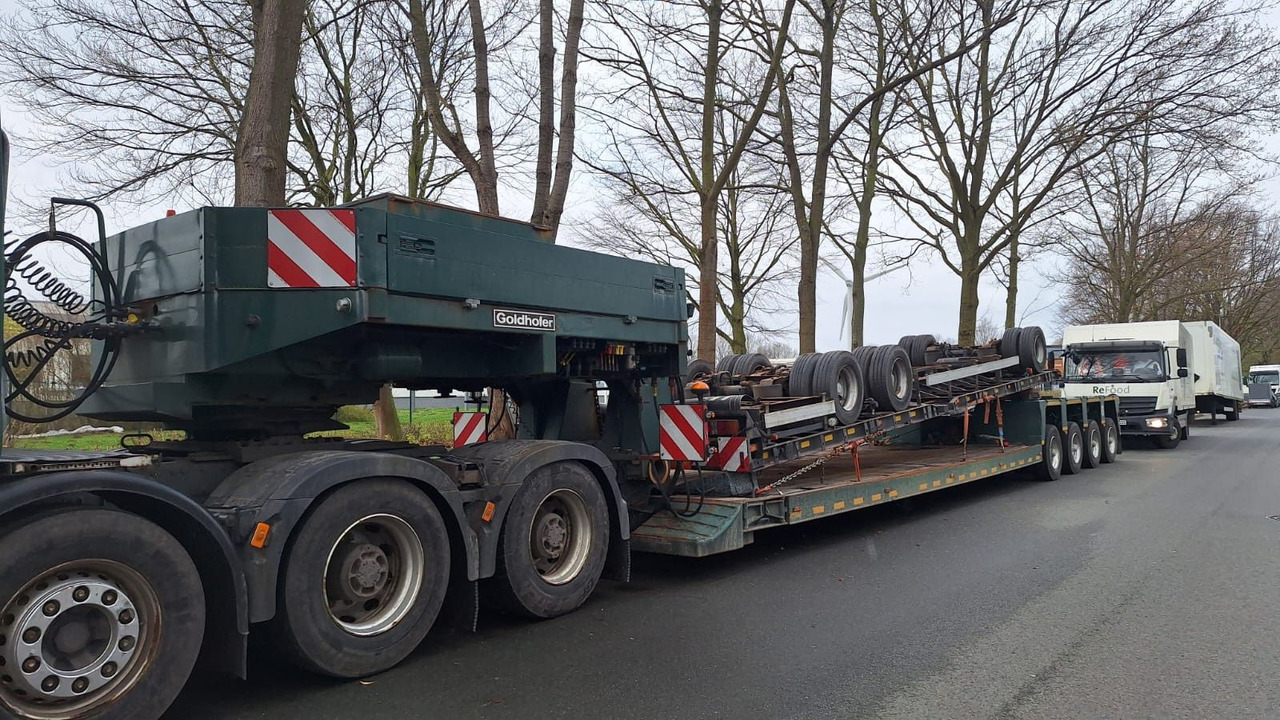 Goldhofer TiefladerSTZ-VH4-50/80 - Low loader semi-trailer: picture 3 Goldhofer TiefladerSTZ-VH4-50/80 - Low loader semi-trailer: picture 3