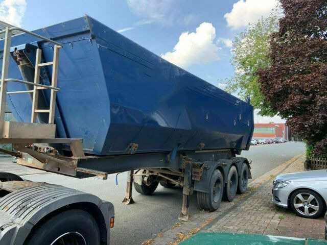 Meiller Kippmulde 24 Kubik - Tipper semi-trailer: picture 1 Meiller Kippmulde 24 Kubik - Tipper semi-trailer: picture 1