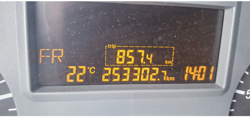 Cab chassis truck Mercedes-Benz 1833 2 Achser für BDF mit LBW: picture 7