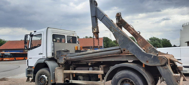 Mercedes-Benz 1833 Absetzkipper - Skip loader truck: picture 3 Mercedes-Benz 1833 Absetzkipper - Skip loader truck: picture 3