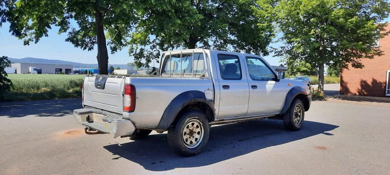 Nissan Pickup Doka - Car: picture 3 Nissan Pickup Doka - Car: picture 3
