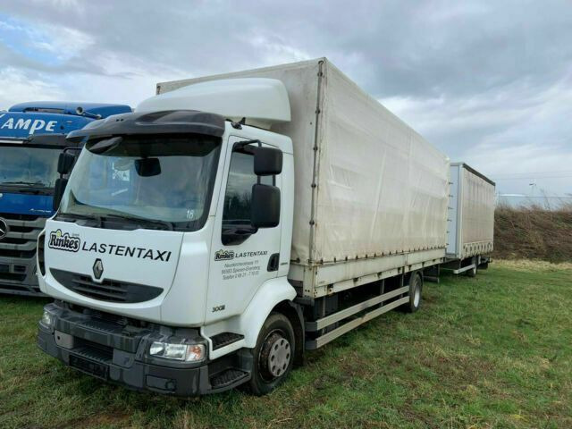 Renault 44A - Curtainsider truck: picture 2 Renault 44A - Curtainsider truck: picture 2