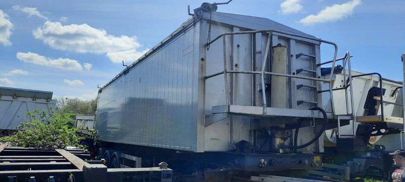 Renders SKM34-36 Alumulde 42 Kubik - Tipper semi-trailer: picture 1 Renders SKM34-36 Alumulde 42 Kubik - Tipper semi-trailer: picture 1